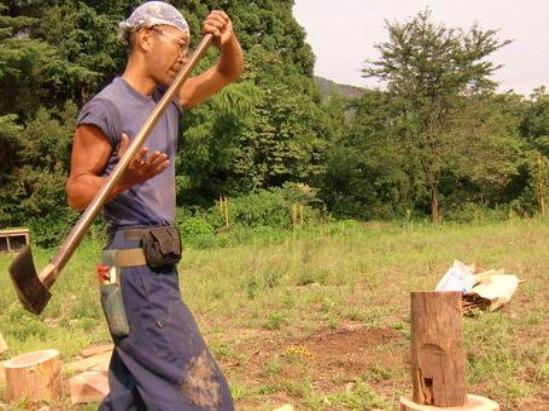 「廻剣」を応用した薪割り